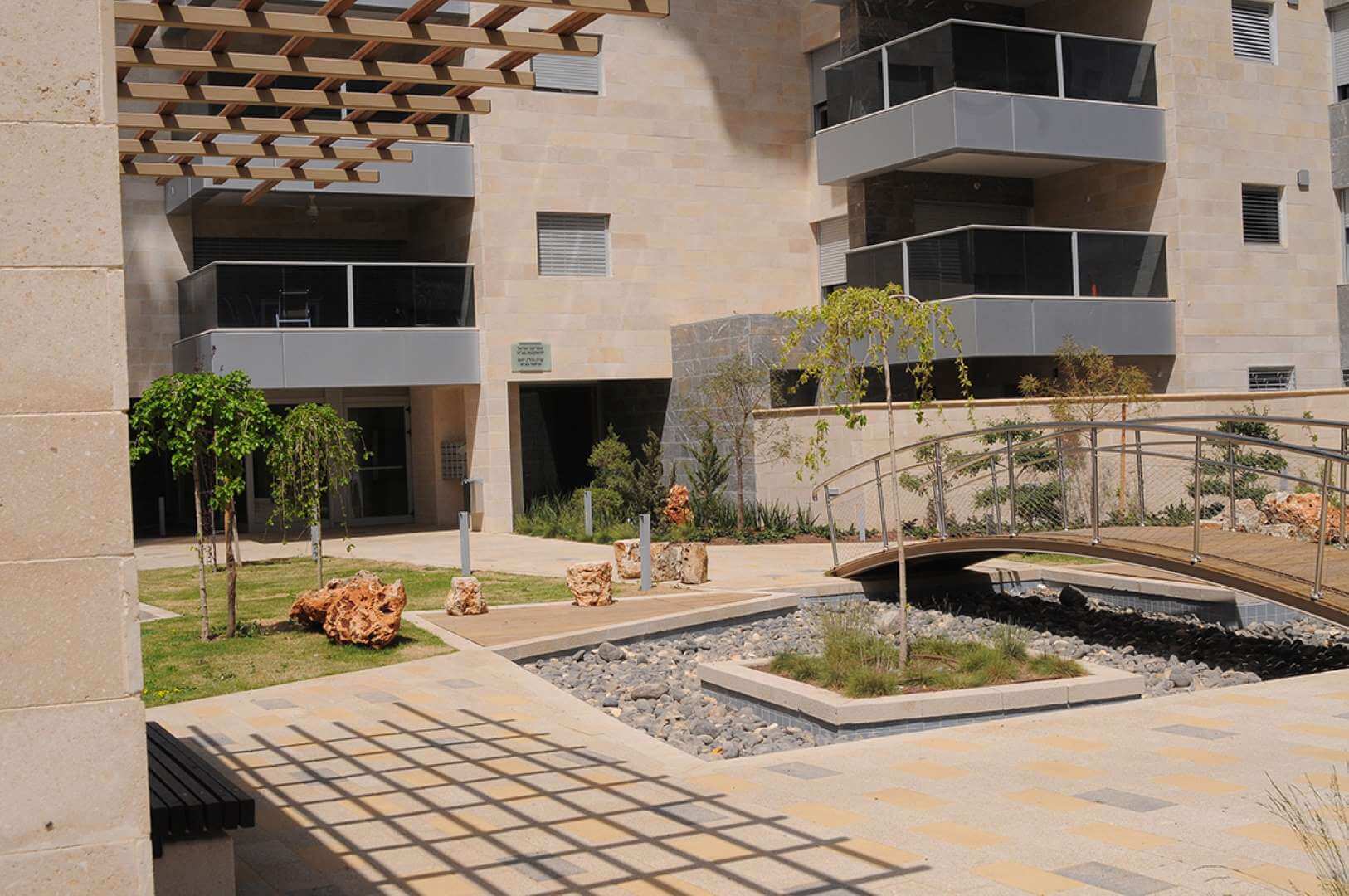 Photograph of a residential building from the NOTAN project in Herzliya